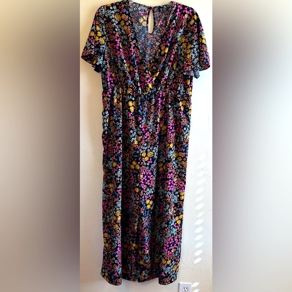 NWOT Black Floral Wrap Front Elastic Waist Wide Leg Pants Romper Sz 2X - Picture 1 of 10